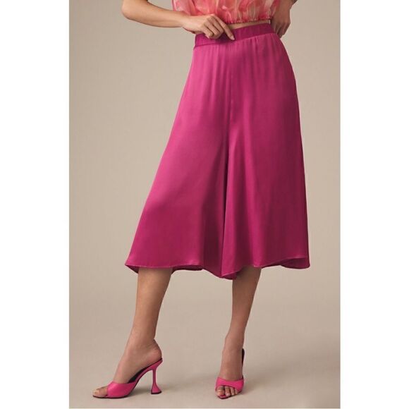 NEW By Anthropologie Raspberry Pull-On Pocket Silky Short Pants Culottes Small - Picture 4 of 5